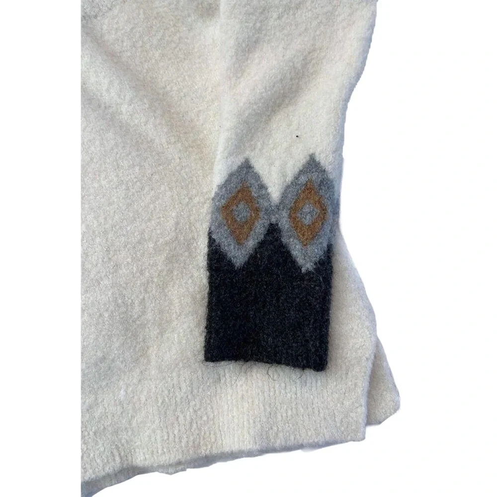 Abercrombie & Fitch Turtleneck Sweater | Fair Isle Cream Geometric Yoke